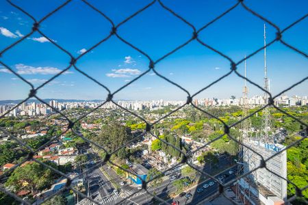 Apartamento à venda com 162m², 3 quartos e 4 vagas Apartamento à venda com 162m², 3 quartos e 4 vagasVaranda - VIsta