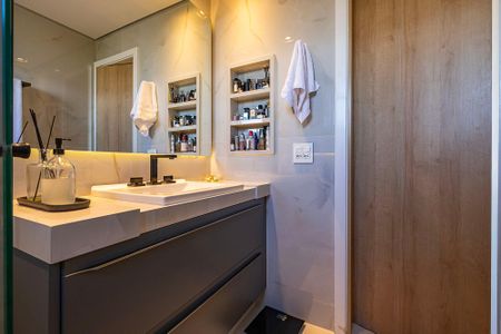 Apartamento à venda com 162m², 3 quartos e 4 vagas Apartamento à venda com 162m², 3 quartos e 4 vagasSuíte 1 - Banheiro