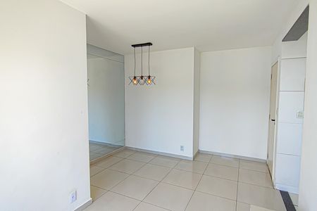 sala de apartamento à venda com 2 quartos, 55m² em Taquara, Rio de Janeiro