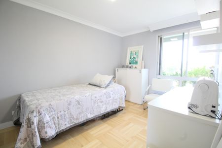 Apartamento à venda com 217m², 3 quartos e 3 vagasSuíte 2