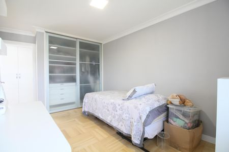 Apartamento à venda com 217m², 3 quartos e 3 vagasSuíte 2