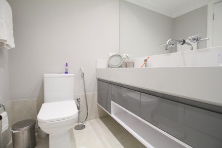 Apartamento à venda com 217m², 3 quartos e 3 vagasBanheiro da Suíte 3