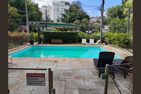 Apartamento à venda com 217m², 3 quartos e 3 vagas Apartamento à venda com 217m², 3 quartos e 3 vagasPiscina