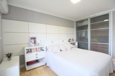 Apartamento à venda com 217m², 3 quartos e 3 vagasSuíte 3