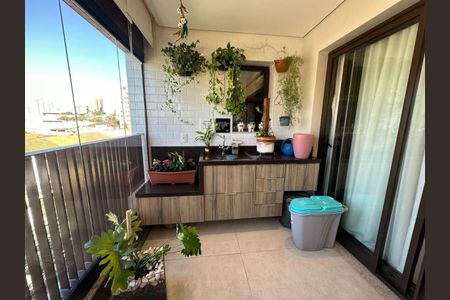 Foto 02 de apartamento à venda com 3 quartos, 108m² em Vila Monumento, São Paulo