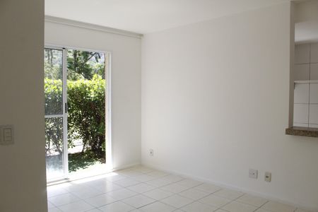 Sala de apartamento à venda com 2 quartos, 62m² em Jacarepaguá, Rio de Janeiro