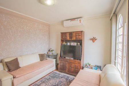 Casa à venda com 127m², 2 quartos e 4 vagasSala