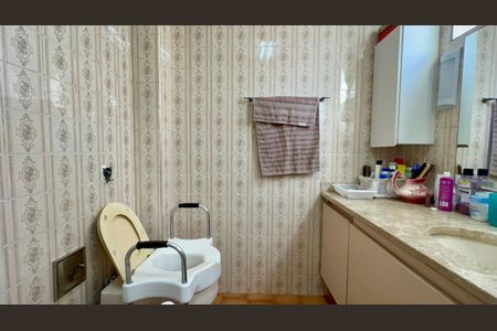 Apartamento para alugar com 190m², 3 quartos e 1 vagaBanheiro da Suíte