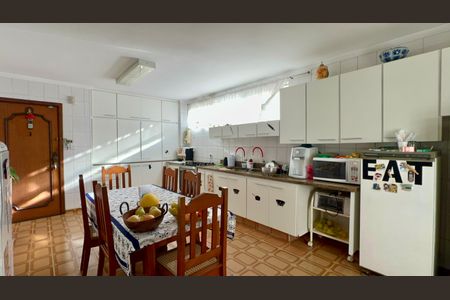 Apartamento para alugar com 190m², 3 quartos e 1 vagaBanheiro da Suíte