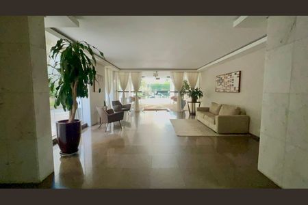 Apartamento para alugar com 190m², 3 quartos e 1 vagaHall de entrada