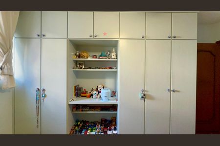 Apartamento para alugar com 190m², 3 quartos e 1 vagaQuarto 2