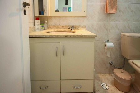 Casa à venda com 148m², 3 quartos e 2 vagas Casa à venda com 148m², 3 quartos e 2 vagasBanheiro da Suite 02