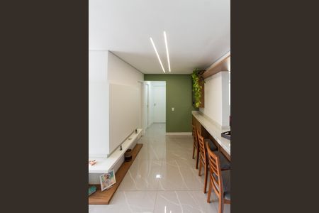Sala de apartamento à venda com 3 quartos, 77m² em Vila Paiva, São Paulo