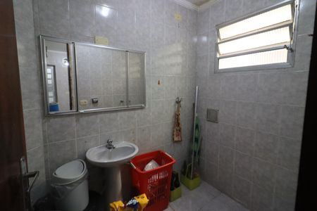 Casa à venda com 180m², 3 quartos e 1 vagaBanheiro de serviço