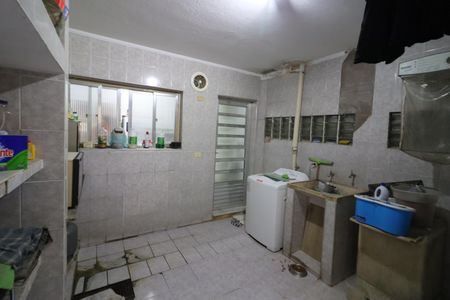 Casa à venda com 180m², 3 quartos e 1 vagaÁrea de Serviço