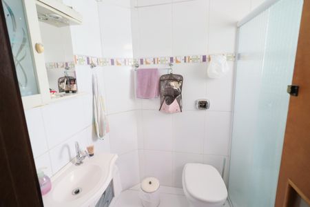 Casa à venda com 180m², 3 quartos e 1 vagaBanheiro da Suíte 1