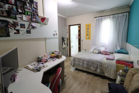 Casa à venda com 180m², 3 quartos e 1 vagaSuíte 1