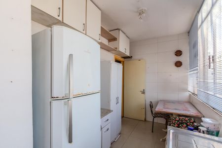 Apartamento à venda com 123m², 3 quartos e sem vagaCozinha e Área de Serviço