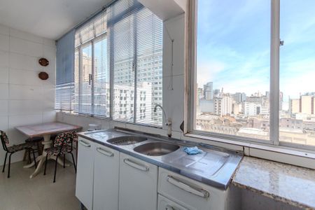 Apartamento à venda com 123m², 3 quartos e sem vagaCozinha e Área de Serviço