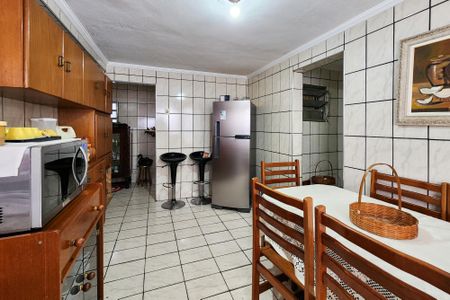Casa à venda com 108m², 2 quartos e 2 vagas Casa à venda com 108m², 2 quartos e 2 vagasCozinha