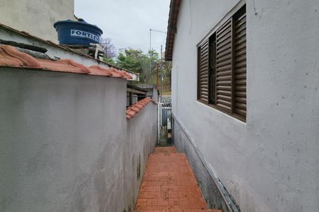 Casa à venda com 108m², 2 quartos e 2 vagas Casa à venda com 108m², 2 quartos e 2 vagasCorredor