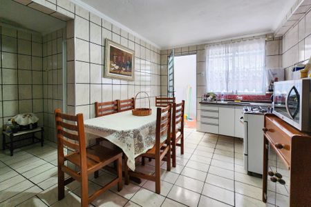 Casa à venda com 108m², 2 quartos e 2 vagas Casa à venda com 108m², 2 quartos e 2 vagasCozinha