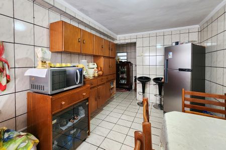 Casa à venda com 108m², 2 quartos e 2 vagas Casa à venda com 108m², 2 quartos e 2 vagasCozinha