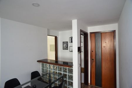 Sala de apartamento à venda com 1 quarto, 56m² em Barra da Tijuca, Rio de Janeiro