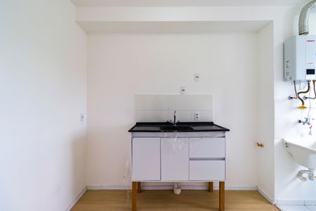 Apartamento para alugar com 42m², 2 quartos e 1 vaga Apartamento para alugar com 42m², 2 quartos e 1 vagaSala/Cozinha