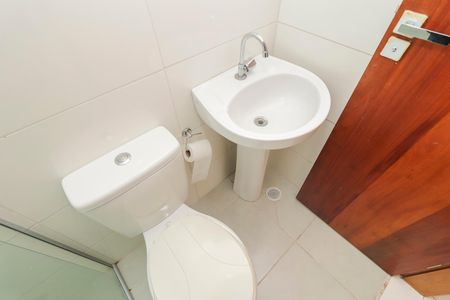 Apartamento à venda com 35m², 2 quartos e sem vaga Apartamento à venda com 35m², 2 quartos e sem vagaBanheiro