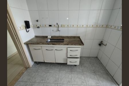 Apartamento para alugar com 65m², 2 quartos e 1 vaga Apartamento para alugar com 65m², 2 quartos e 1 vagaCozinha