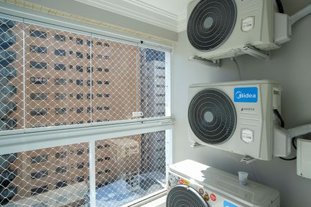 Apartamento à venda com 113m², 3 quartos e 3 vagasVaranda do quarto 1