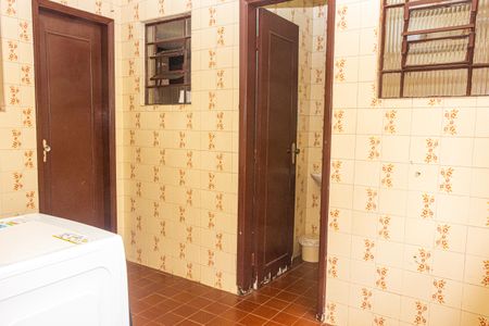 Casa à venda com 250m², 3 quartos e 2 vagas Casa à venda com 250m², 3 quartos e 2 vagasÁrea de Serviço