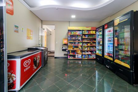 Apartamento à venda com 79m², 3 quartos e 2 vagasMini Mercado