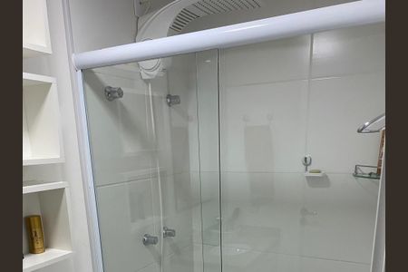 Apartamento à venda com 60m², 2 quartos e 1 vaga Apartamento à venda com 60m², 2 quartos e 1 vagaBanheiro da Suíte