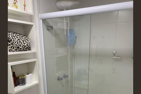 Apartamento à venda com 60m², 2 quartos e 1 vaga Apartamento à venda com 60m², 2 quartos e 1 vagaBanheiro Social