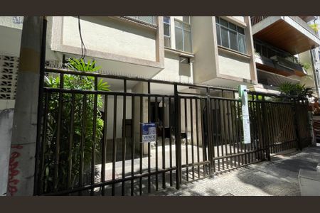 Apartamento à venda com 65m², 2 quartos e sem vagaPlaquinha
