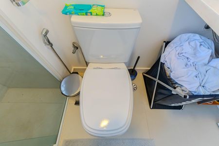 Apartamento à venda com 51m², 2 quartos e 1 vaga Apartamento à venda com 51m², 2 quartos e 1 vagaBanheiro da Suíte 1