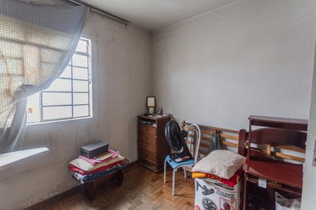 Casa à venda com 360m², 4 quartos e 2 vagasQuarto da Casa de Fundos