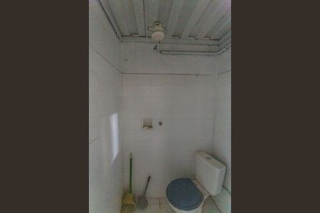 Casa à venda com 360m², 4 quartos e 2 vagasBanheiro Social na Garagem