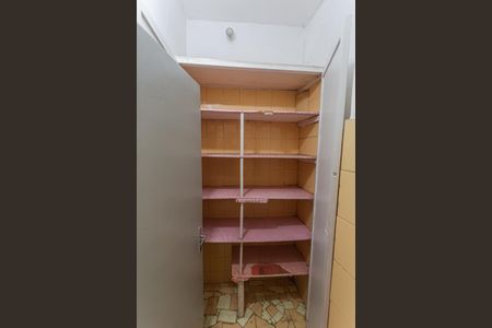 Casa à venda com 360m², 4 quartos e 2 vagasDespensa da Cozinha