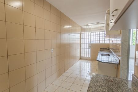Casa à venda com 360m², 4 quartos e 2 vagasCozinha