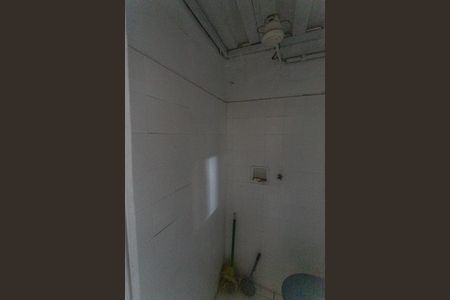 Casa à venda com 360m², 4 quartos e 2 vagasBanheiro Social na Garagem