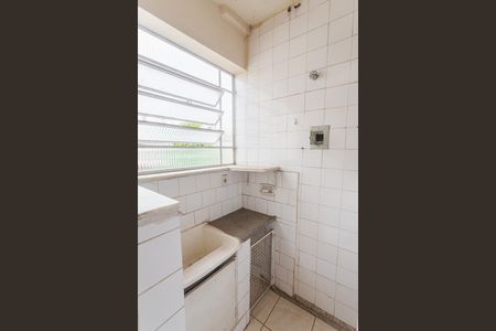 Casa à venda com 360m², 4 quartos e 2 vagasÁrea de Serviço de Apoio
