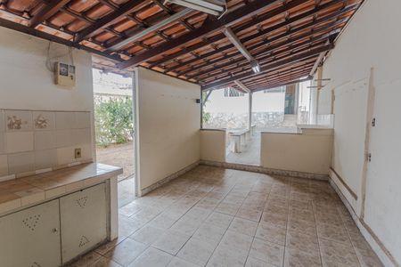 Casa à venda com 360m², 4 quartos e 2 vagasÁrea de Serviço 