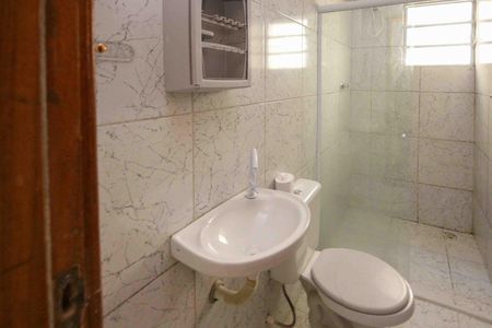 Banheiro Social de casa para alugar com 1 quarto, 55m² em Vila Rica, São Paulo