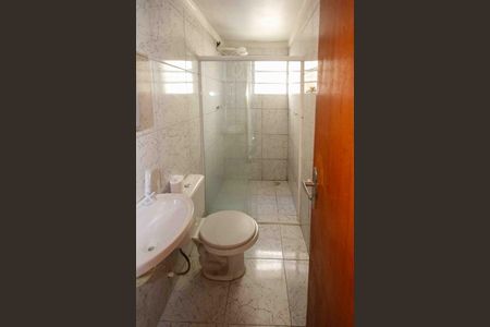 Banheiro Social de casa para alugar com 1 quarto, 55m² em Vila Rica, São Paulo
