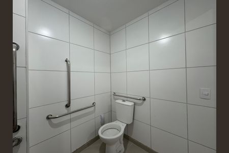 Apartamento para alugar com 37m², 1 quarto e sem vaga Apartamento para alugar com 37m², 1 quarto e sem vagaBanheiro