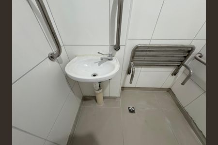 Apartamento para alugar com 37m², 1 quarto e sem vaga Apartamento para alugar com 37m², 1 quarto e sem vagaBanheiro