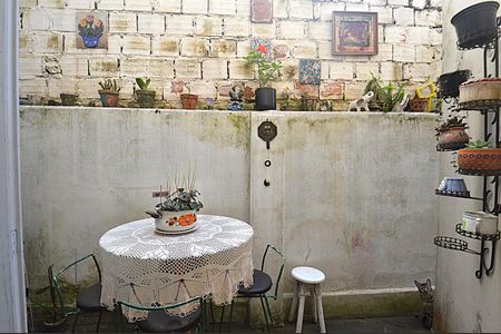 Quintal do Quarto 1 de apartamento para alugar com 3 quartos, 85m² em Moinhos de Vento, Porto Alegre